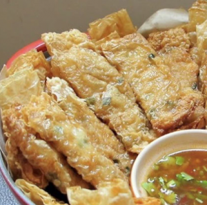 Lumpia Kulit Tahu Lapis Ayam Udang